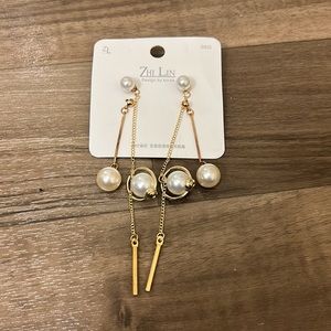 💥Brand New 4 Piece Jewelry Set | Imitation Gold and Pearl Earrings | Two Sets💥
